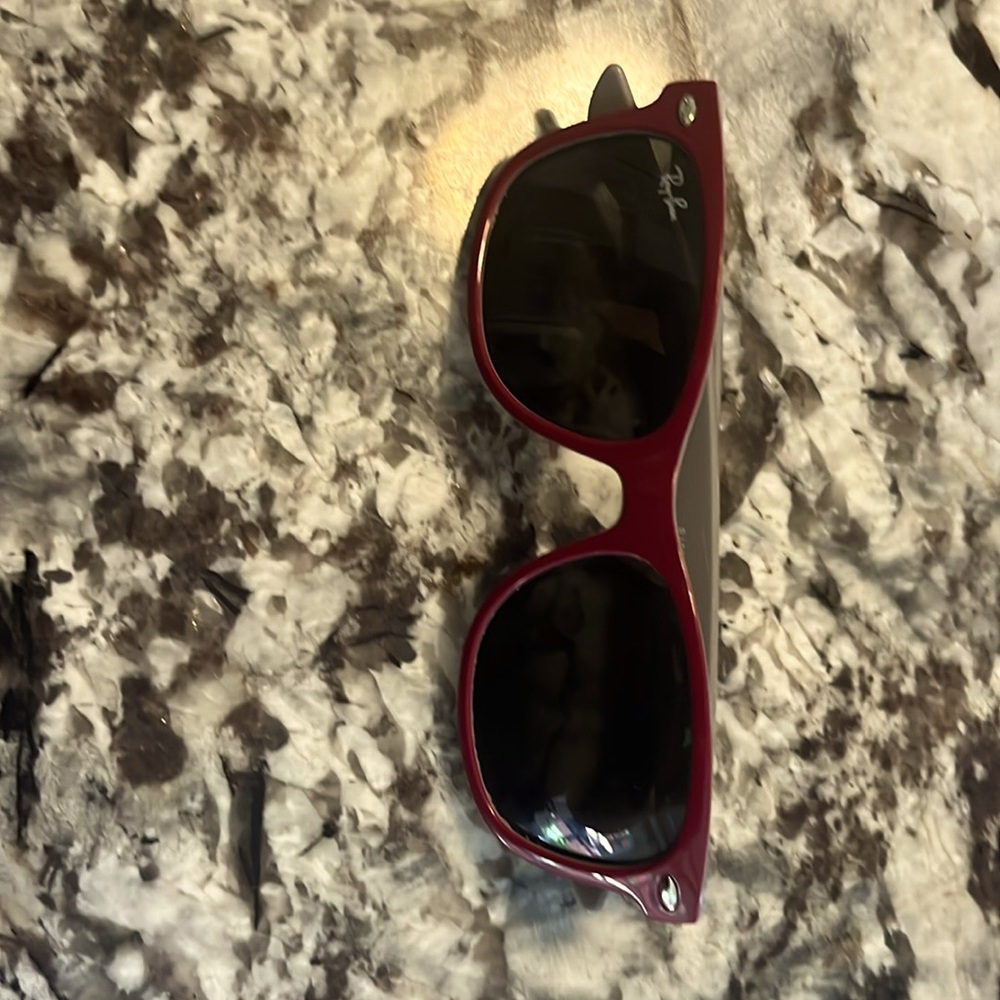 Ray Bans sunglasses for girls (3-10 years old) euc